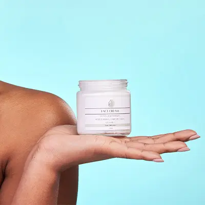 Marcas internacionales que utilizan fábricación por contrato de cosméticos