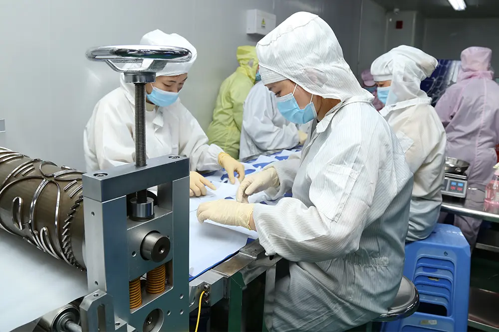 Taller de producción GMP para fábricación cosmética OEM/ODM